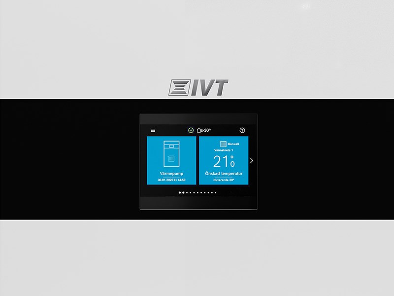 Närbild på displayen på IVT AirX 500 innedel som visar aktuell temperatur i huset